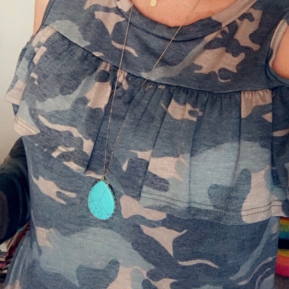 Cold Shoulder Ruffle Camo top! Super soft! - Picture 5 of 5